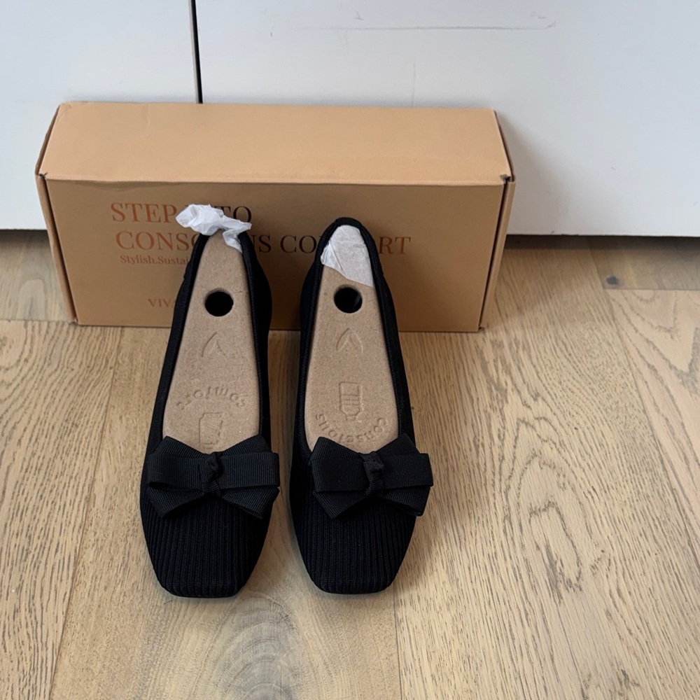 Black Bow Flats
